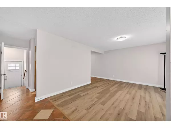 Edmonton, AB T5E1M5,11407 134A AV NW
