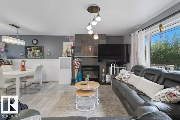 Edmonton, AB T6B1V8,9211 69 ST NW