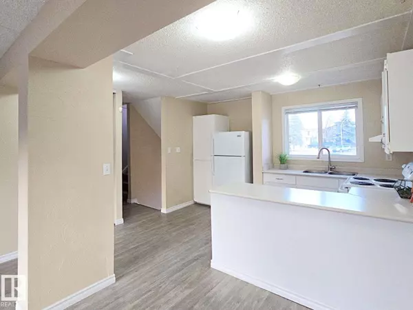 Edmonton, AB T5A3R1,14458 56 ST NW