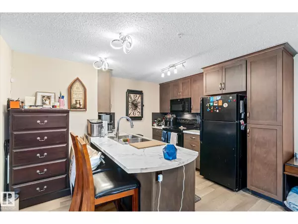 Edmonton, AB T6B3V6,#257 7805 71 ST NW