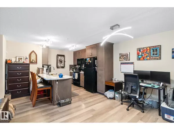 Edmonton, AB T6B3V6,#257 7805 71 ST NW