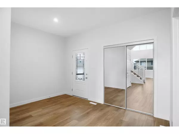 Stony Plain, AB T7Z0M1,1177 SOUTH CREEK WD