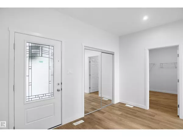 Stony Plain, AB T7Z0M1,1177 SOUTH CREEK WD