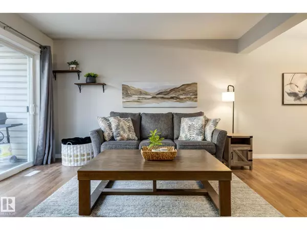 Edmonton, AB T6L7G8,#43 2505 42 ST NW