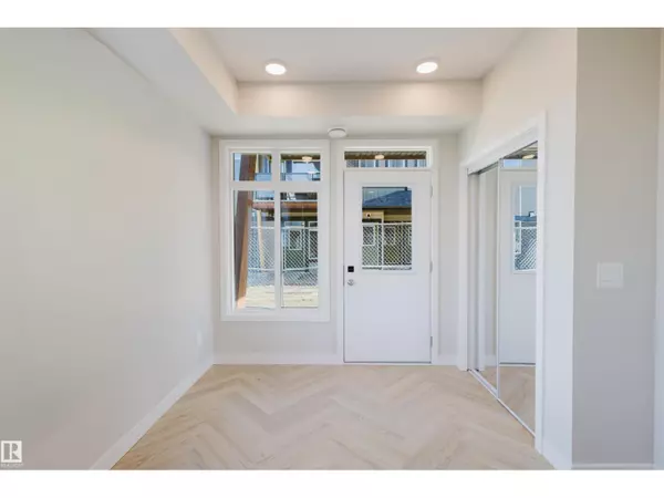 Edmonton, AB T6W5C6,#42 16231 19 AV SW