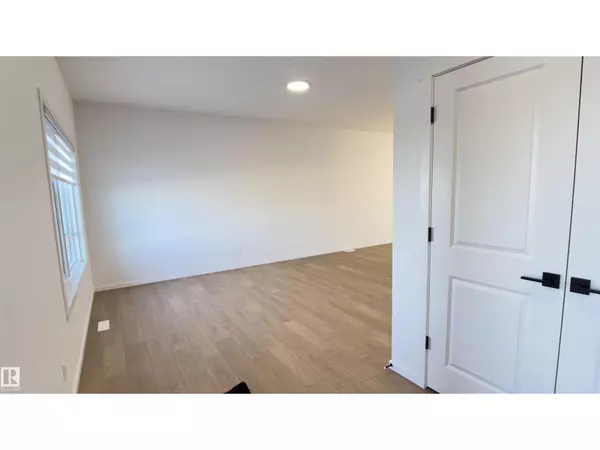 Edmonton, AB T6X3L3,2251 ALCES DR SW