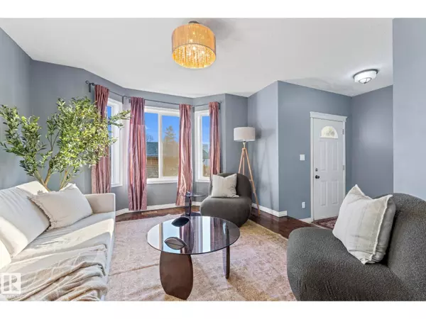 Edmonton, AB T5E5H1,12713 116 ST NW NW