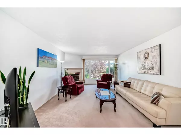 Edmonton, AB T5T0N5,17719 84 AV NW