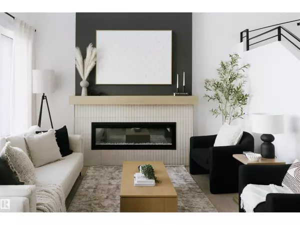 Edmonton, AB T6M3G3,8963 Elves Loop NW