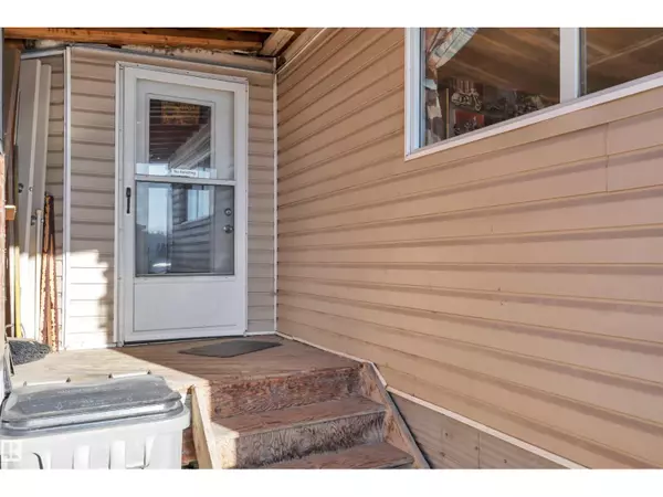 Calmar, AB T0C0V0,21 Calmar Mobile Home Park