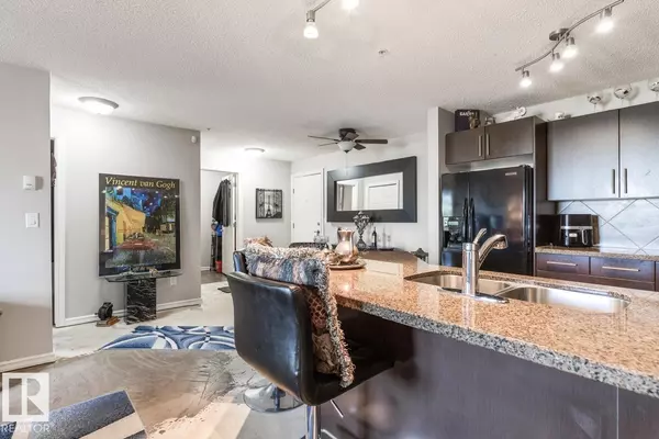 Edmonton, AB T6T0G6,#115 2208 44 AV NW