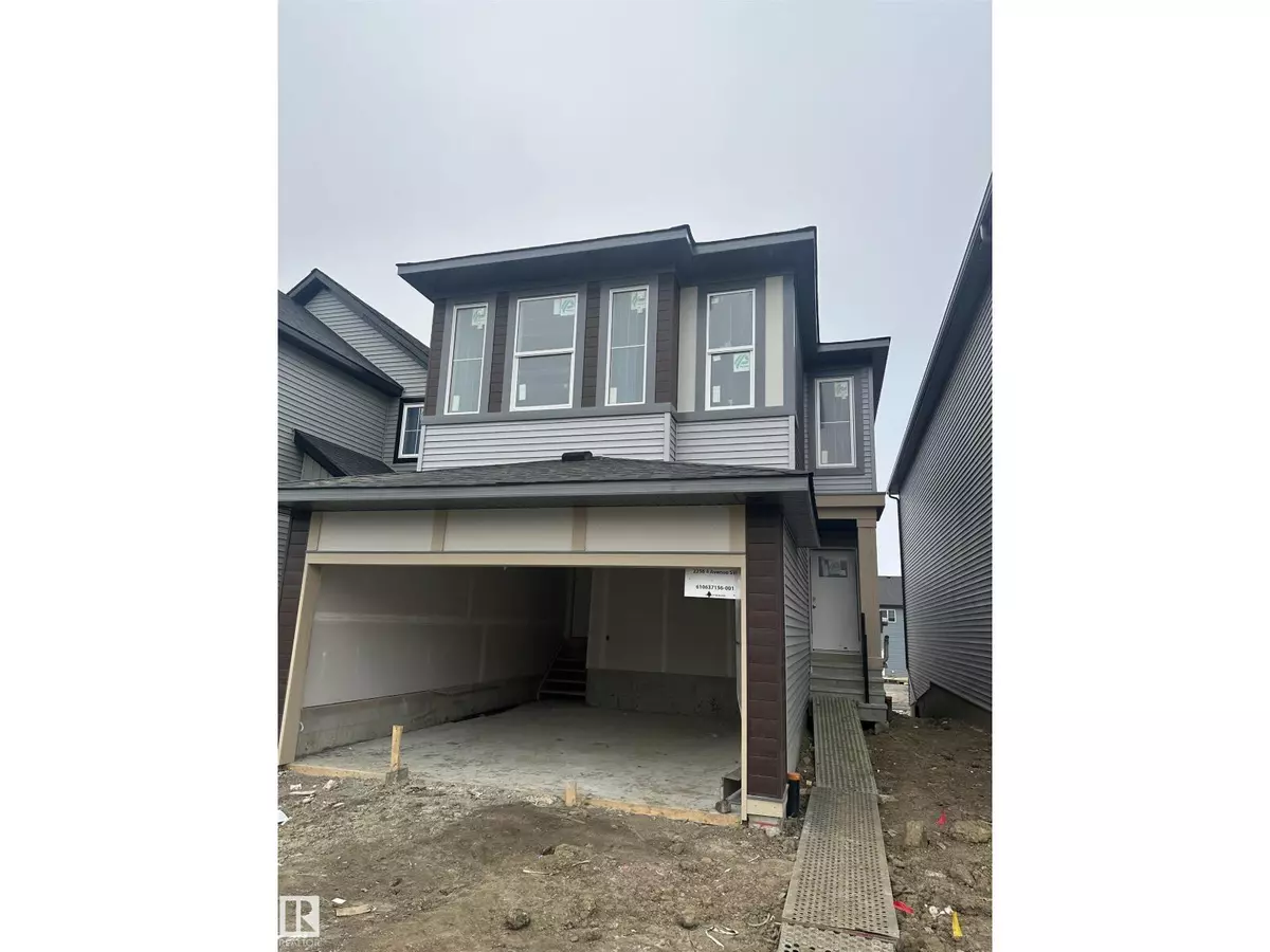 Edmonton, AB T6X3L4,2256 4 AV SW