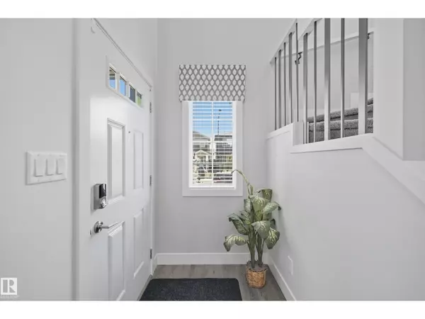 Edmonton, AB T5T7H7,22103 87 AV NW