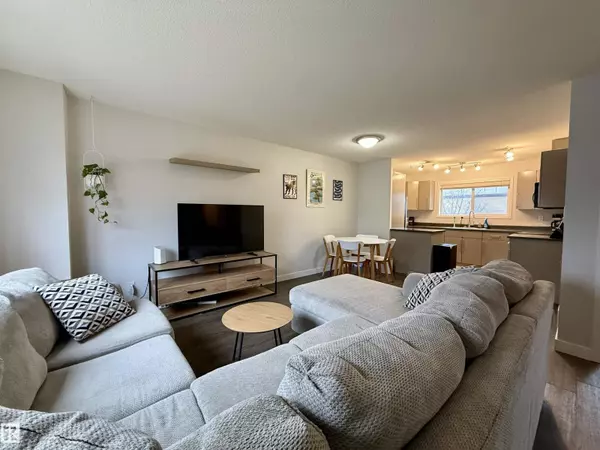 Sherwood Park, AB T8H2W9,#25 70 CAVAN RD