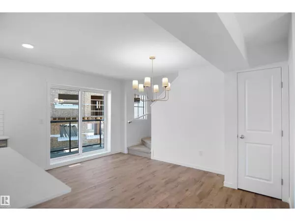 Edmonton, AB T5Y4G1,#71 17319 5 ST NE