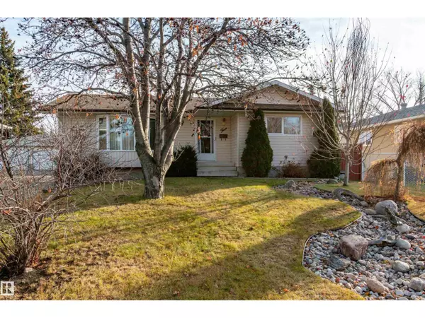 3 STRATHCONA PL, Sherwood Park, AB T8A1G1
