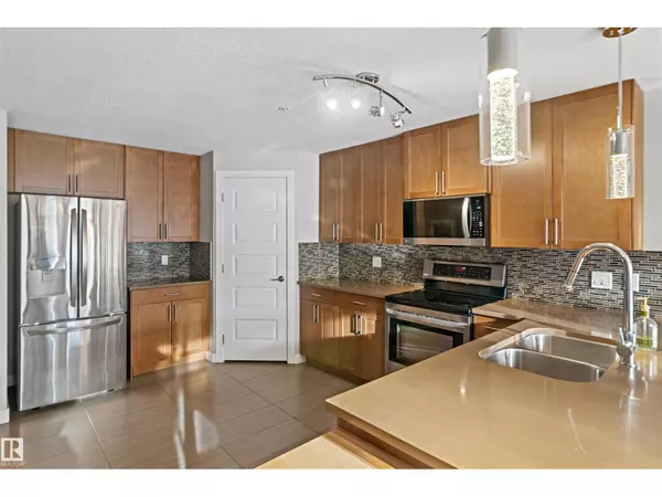 #101 5151 WINDERMERE BV NW, Edmonton, AB T6W2K4