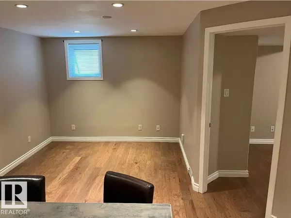 Edmonton, AB T6C3R4,9239 92 ST NW