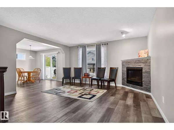 Edmonton, AB T6W1R4,3811 McLean CL SW