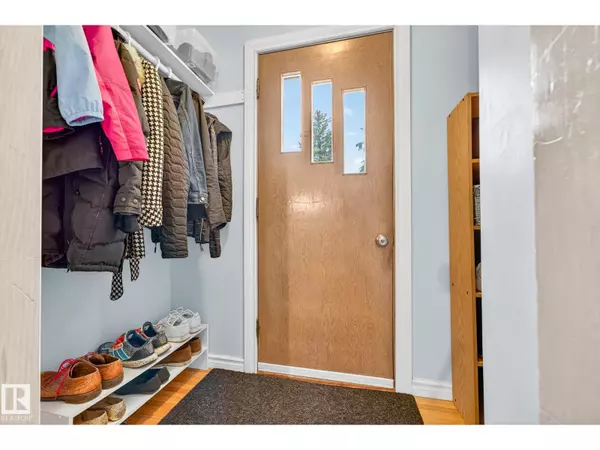 Edmonton, AB T5M1R3,10965 139 ST NW