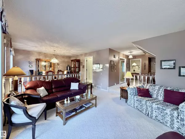 Edmonton, AB T6J5G2,1057 109 ST NW