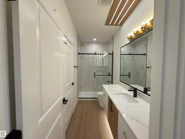 Spruce Grove, AB T7X0Y6,174 CALEDON CR