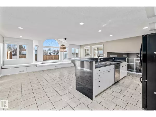 Edmonton, AB T5T0S3,8031 179A ST NW NW