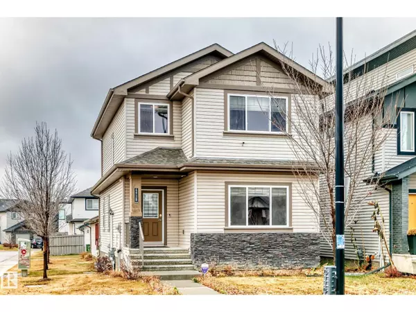 Edmonton, AB T6W2Y3,6938 CARDINAL WD SW