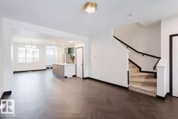 Edmonton, AB T6W4V8,2124 CROSSBILL LN NW