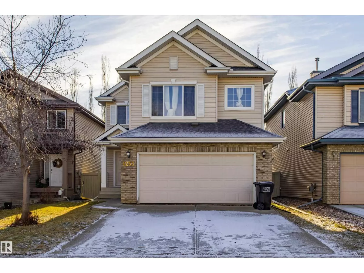 Edmonton, AB T6R3P6,1253 LATTA CR NW