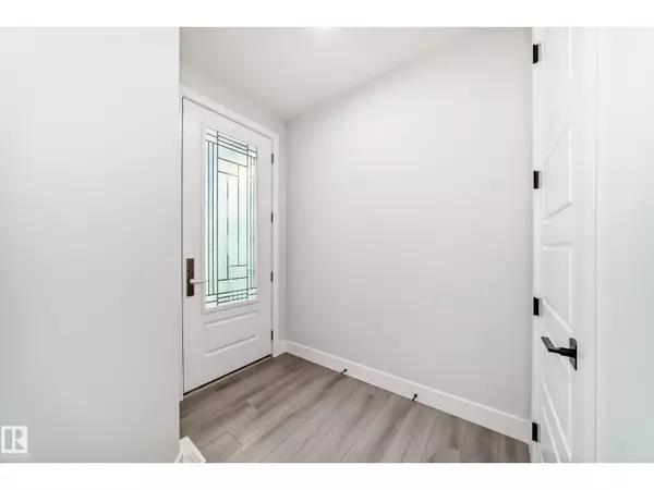 St. Albert, AB T8N8A1,4 Edgefield WY