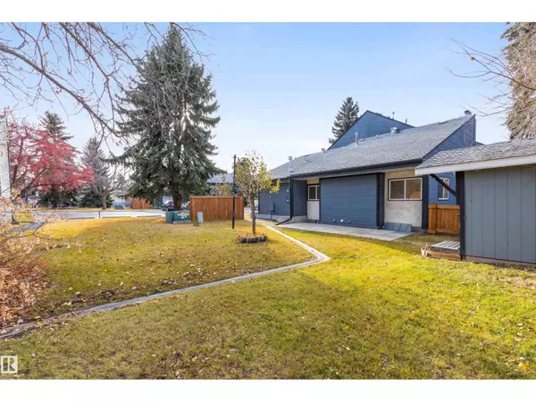 #106 81 GARDEN RD, St. Albert, AB T8N5G7