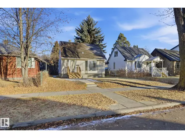 Edmonton, AB T6E0W6,9734 71 AV NW