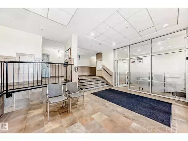 Edmonton, AB T5K1M7,#517 10235 112 ST NW