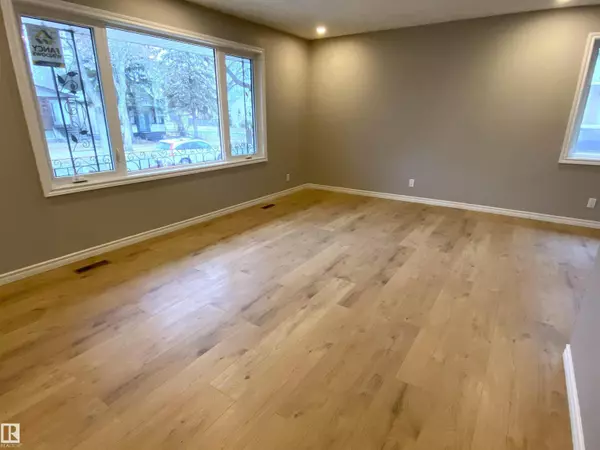 Edmonton, AB T5G1C6,11541 93 ST NW