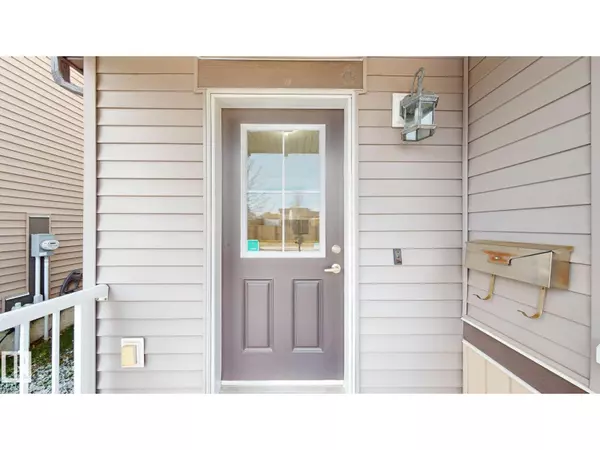 Edmonton, AB T6X0W2,1708 62 ST SW