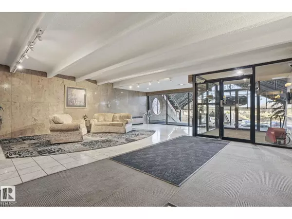 Edmonton, AB T5K2L1,#1103 9918 101 ST NW