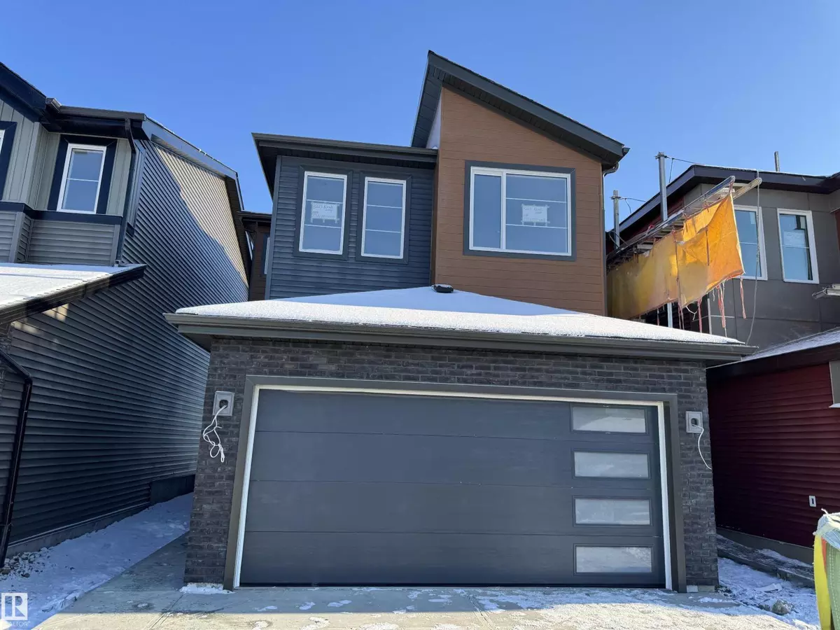 Edmonton, AB T6W5S2,8223 KIRIAK LO SW