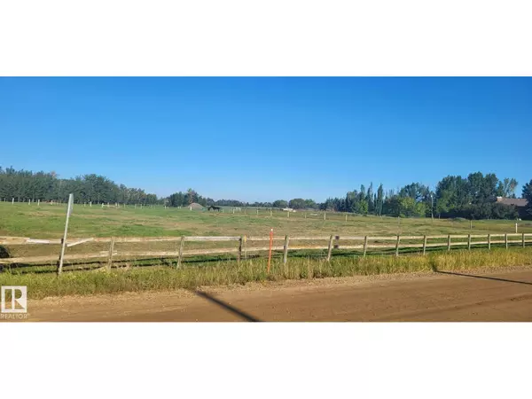 Rural Sturgeon County, AB T8L2N9,55202 RR 230