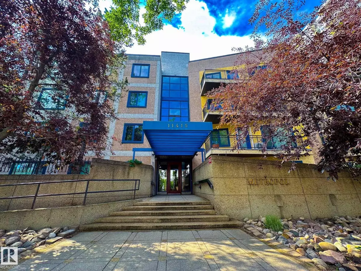 Edmonton, AB T5K0J5,#105 11415 100 AV NW