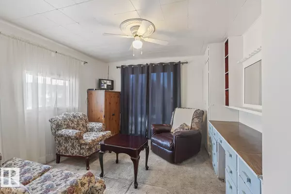 Cold Lake, AB T9M1R9,5321 57 ST