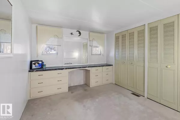 Cold Lake, AB T9M1R9,5321 57 ST