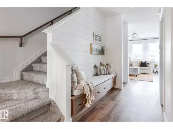 Spruce Grove, AB T7X3C7,16 EMERALD WY