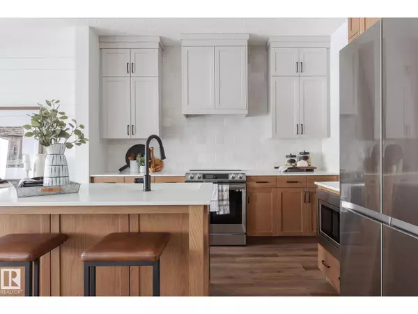 Spruce Grove, AB T7X3C7,16 EMERALD WY