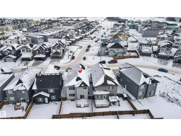 Edmonton, AB T6T2S7,1216 15 ST NW