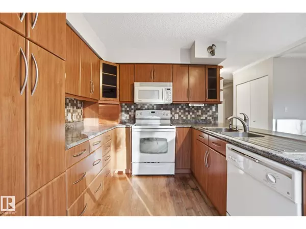 Rural Lac Ste. Anne County, AB T0E0A0,4902 63 Street