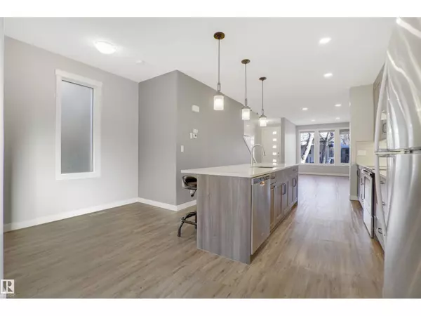 Edmonton, AB T6C3K3,8540 89 ST NW