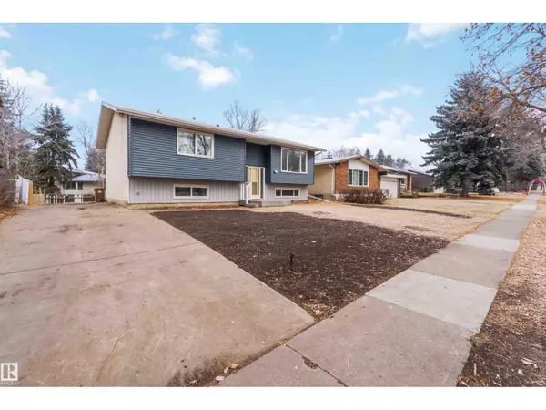 St. Albert, AB T8N2A8,14 GOODRIDGE DR