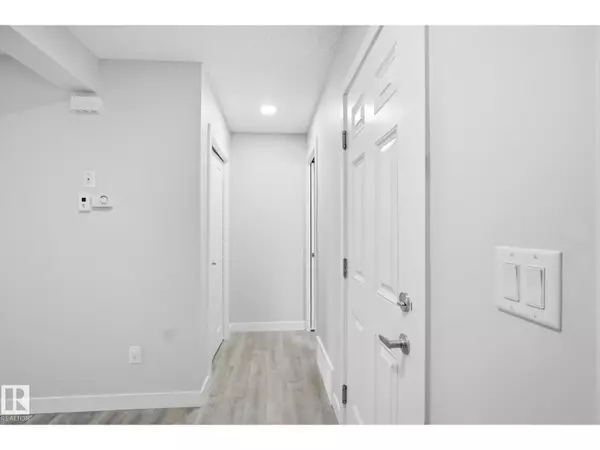 Edmonton, AB T5S0N9,5115 LARK CR NW