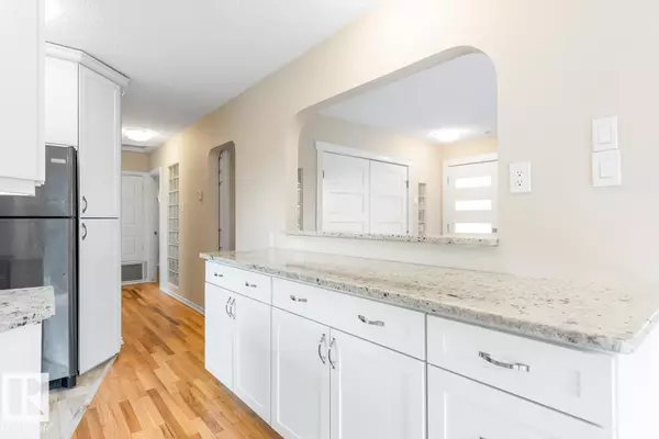 Edmonton, AB T5A1M6,13908 57 ST NW